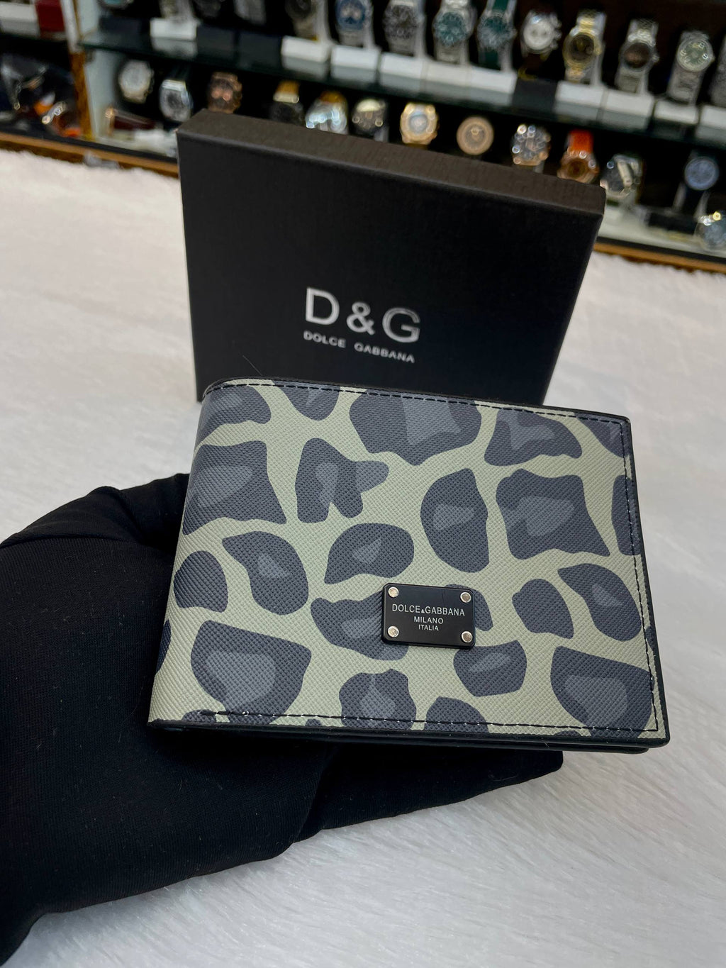 DOLCE & GABBANA GREY BI-FOLD WALLET IN LEOPARD PRINT DAUPHINE LEATHER LEAPORD PRINT BODY
