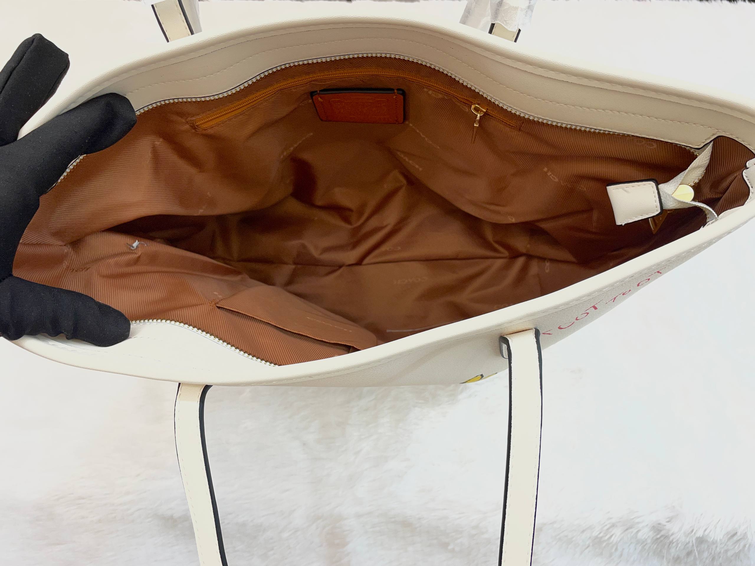 COACH CITY TOTE BAG WITH SKETCH PRINT IN MASTER PIECE 🤩