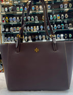 TORY BURCH BROWN 🤎 SAFFIANO LEATHER TOTE BAG IN MASTER PIECE 🤩