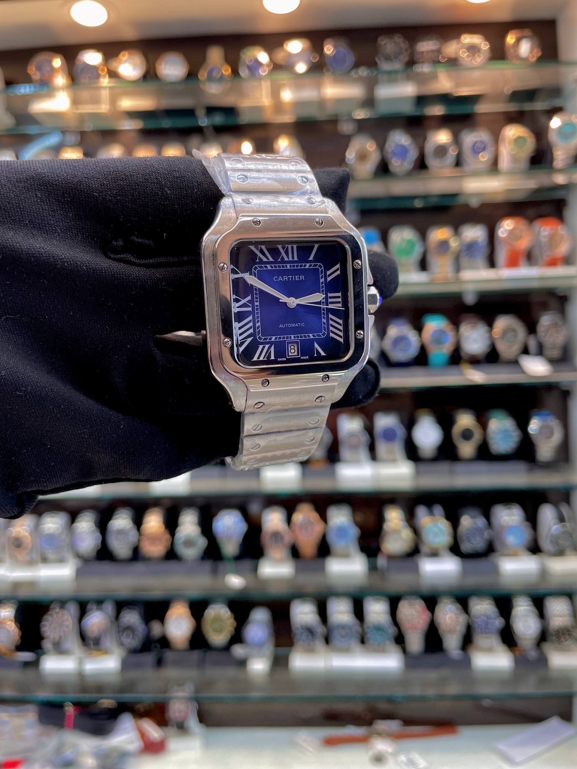 SANTOS DE CARTIER WATCH WITH BLUE 💙 DIAL 💗 IN METAL BODY