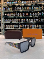 LOUIS VUITTON LV CLASH SQUARE SUNGLASSES COLORED FRAME🕶️