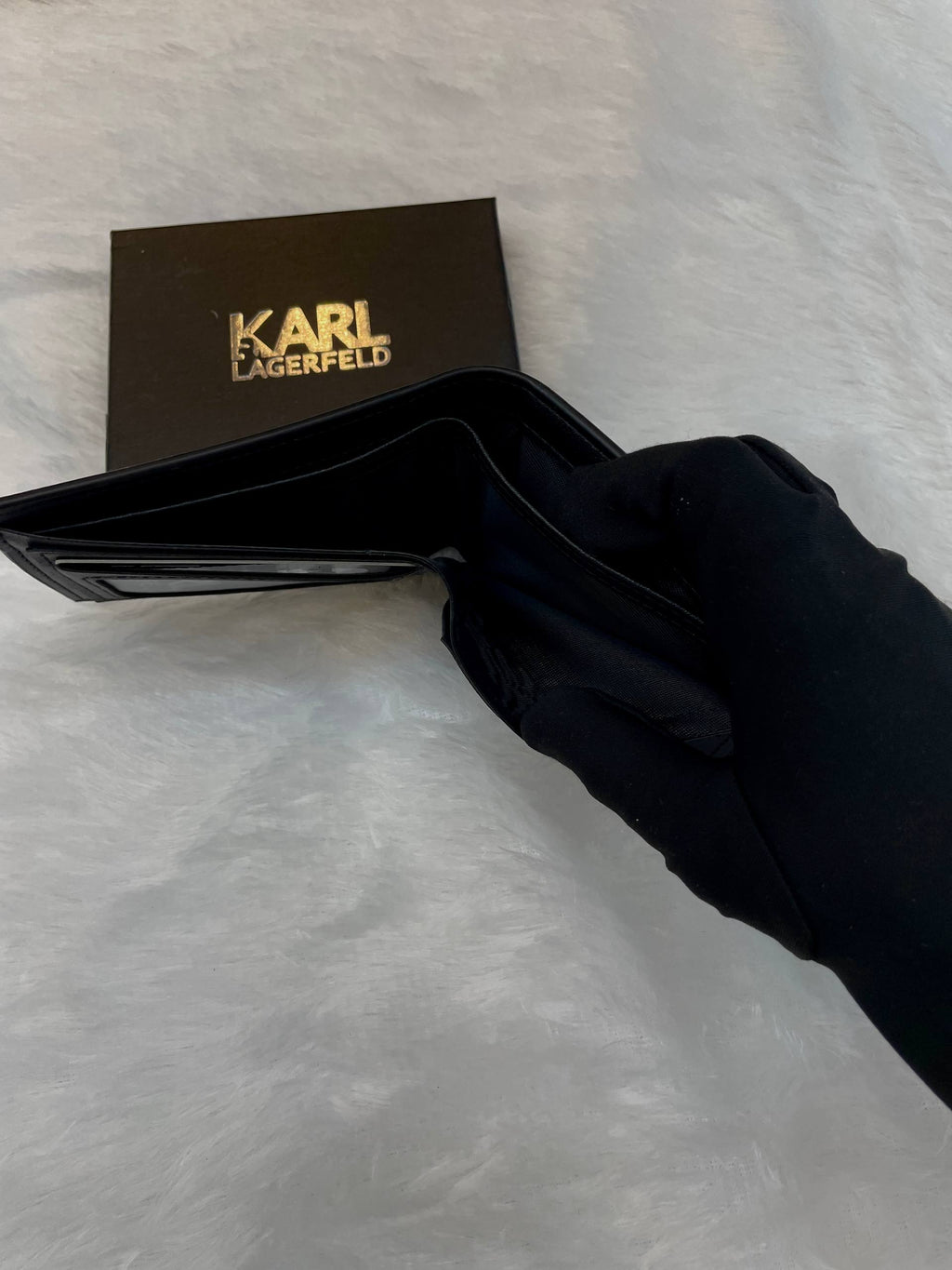 KARL LAGERFELD IKONIC CHARACTER MASTER PIECE 🤩 GREY 🩶