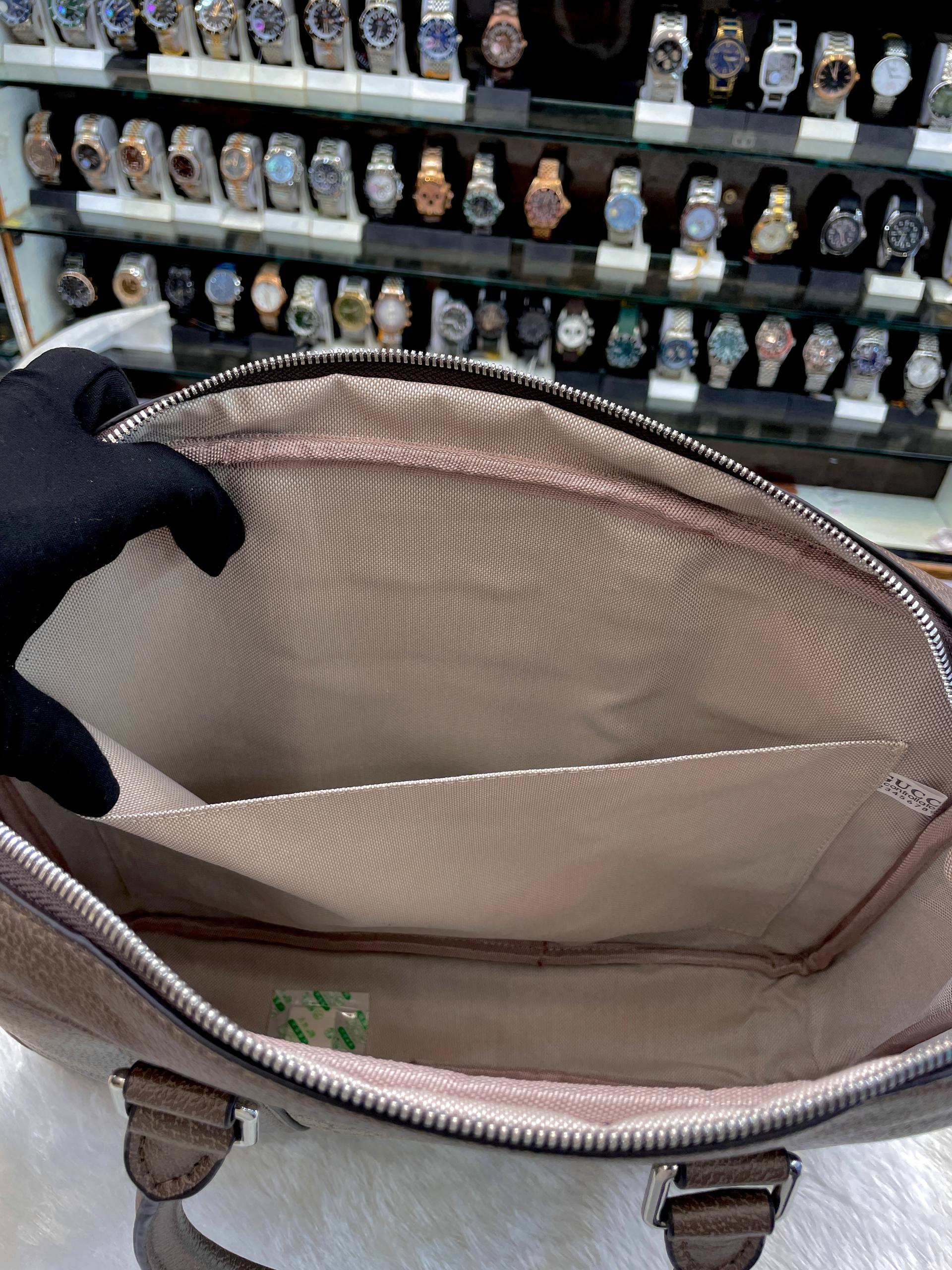 GUCCI GG SUPREME BRIEFCASE 💼 LAPTOP BAG IN MASTER PIECE 🤩