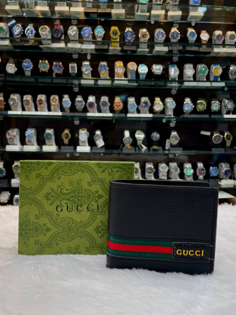 BLACK PEBBLED LEATHER GUCCI MEN'S BI-FOLD WALLET UNDER BUDGET