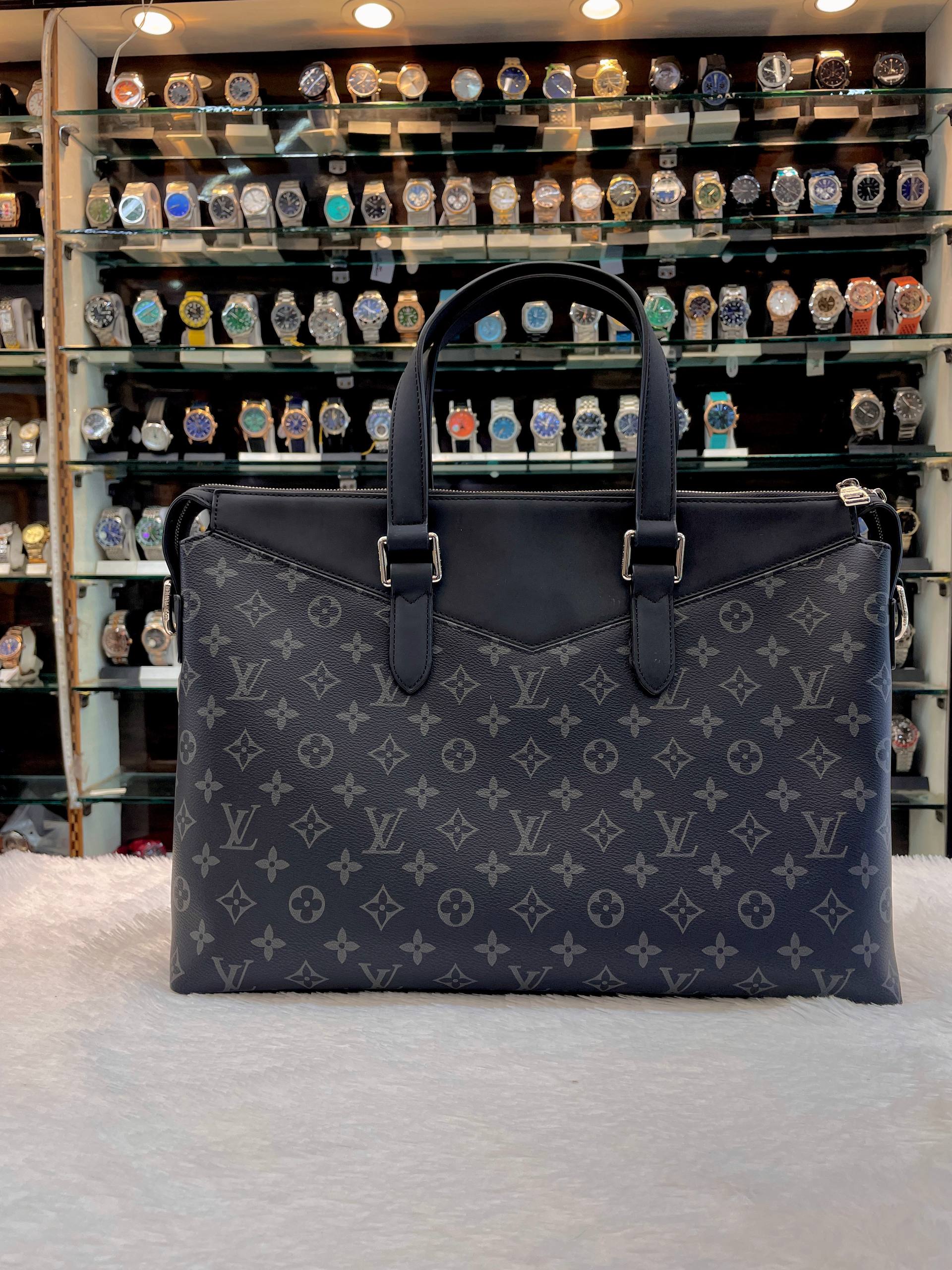 LOUIS VUITTON LV EXPLORER BRIEFCASE 💼 LAPTOP BAG  IN HEAVY QUALITY 💯