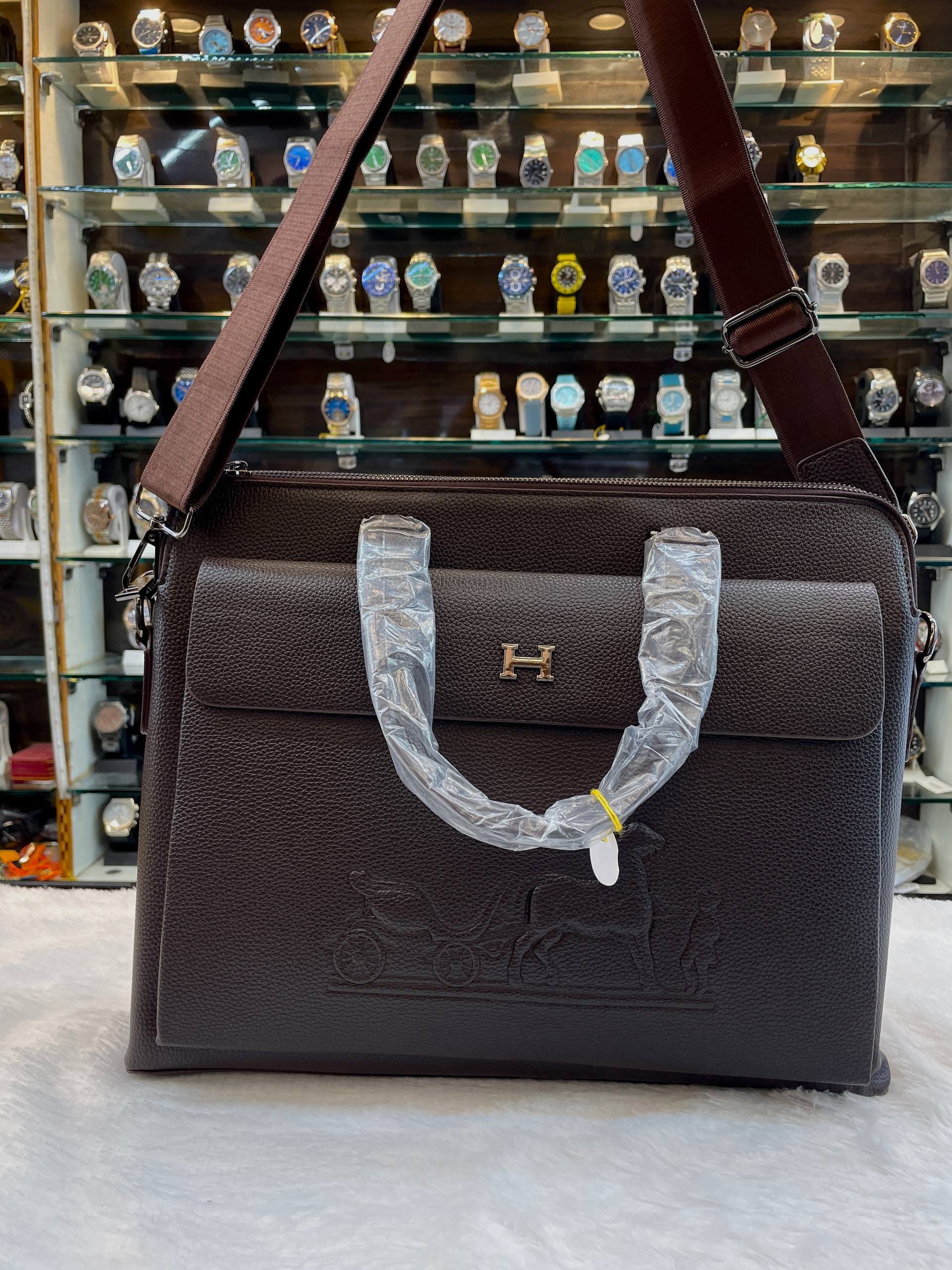 HERMES LAPTOP BAG WITH TEXTURED EMBOSSED CARRIAGE IN MASTER PIECE 🤩