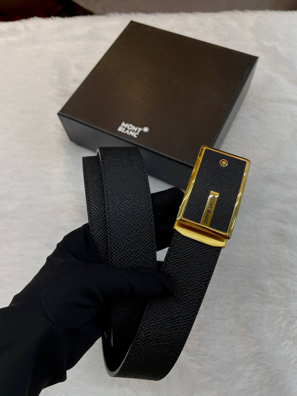 MONT BLANC TEXTURE STRAP GOLD METAL BUCKLE IN MASTER PIECE 🤩