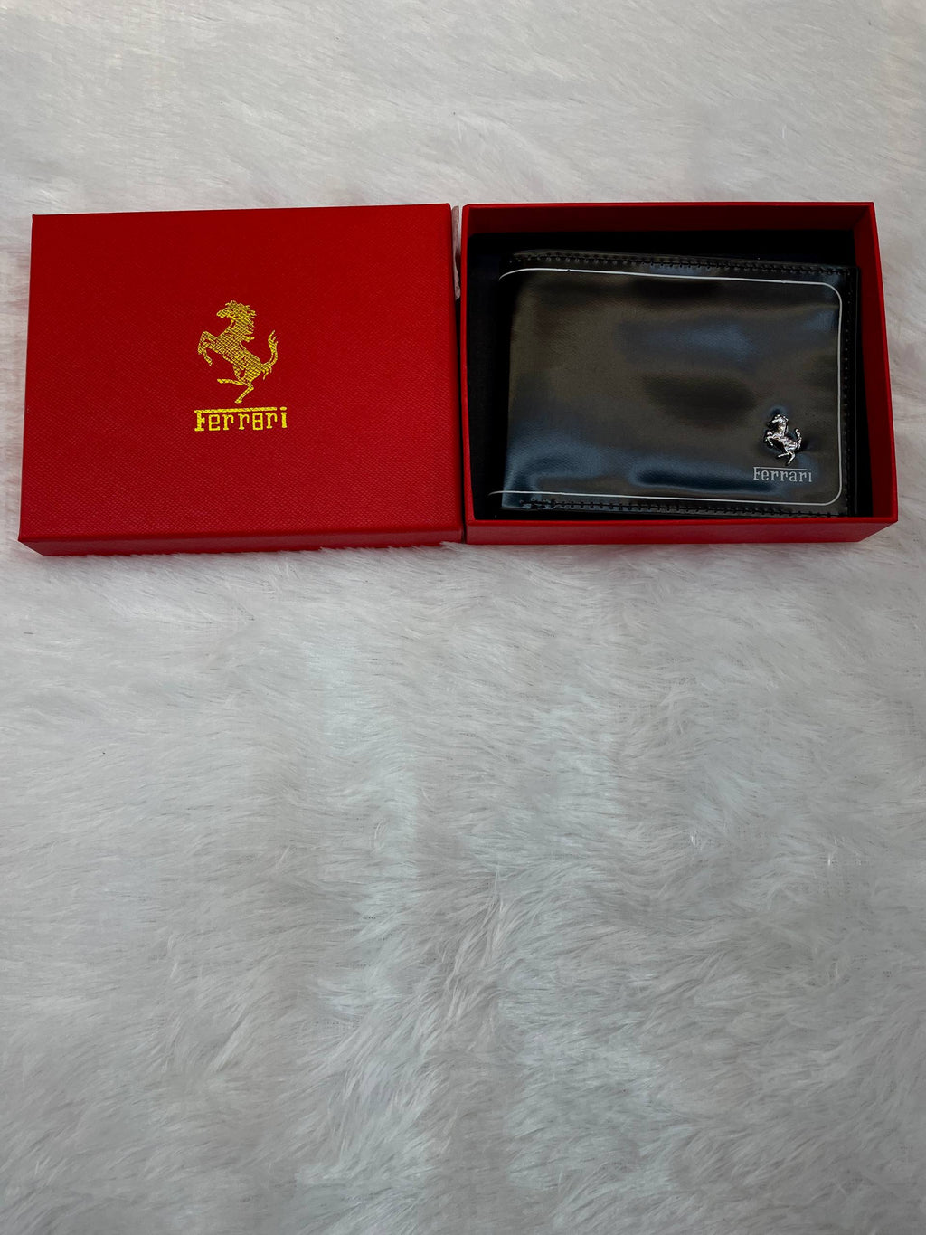 FERRARI BLACK BI-FOLD BRANDED WALLET IN MASTER PIECE 🤩