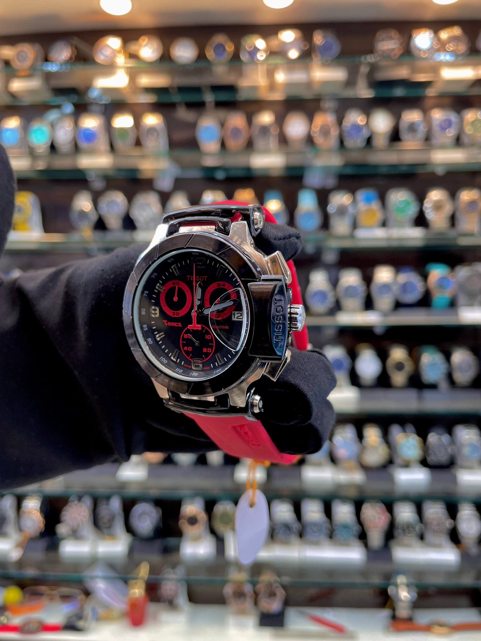 TISSOT T-RACE  IN UPDATED QUALITY 💯 FOR MENS RED ♥️
