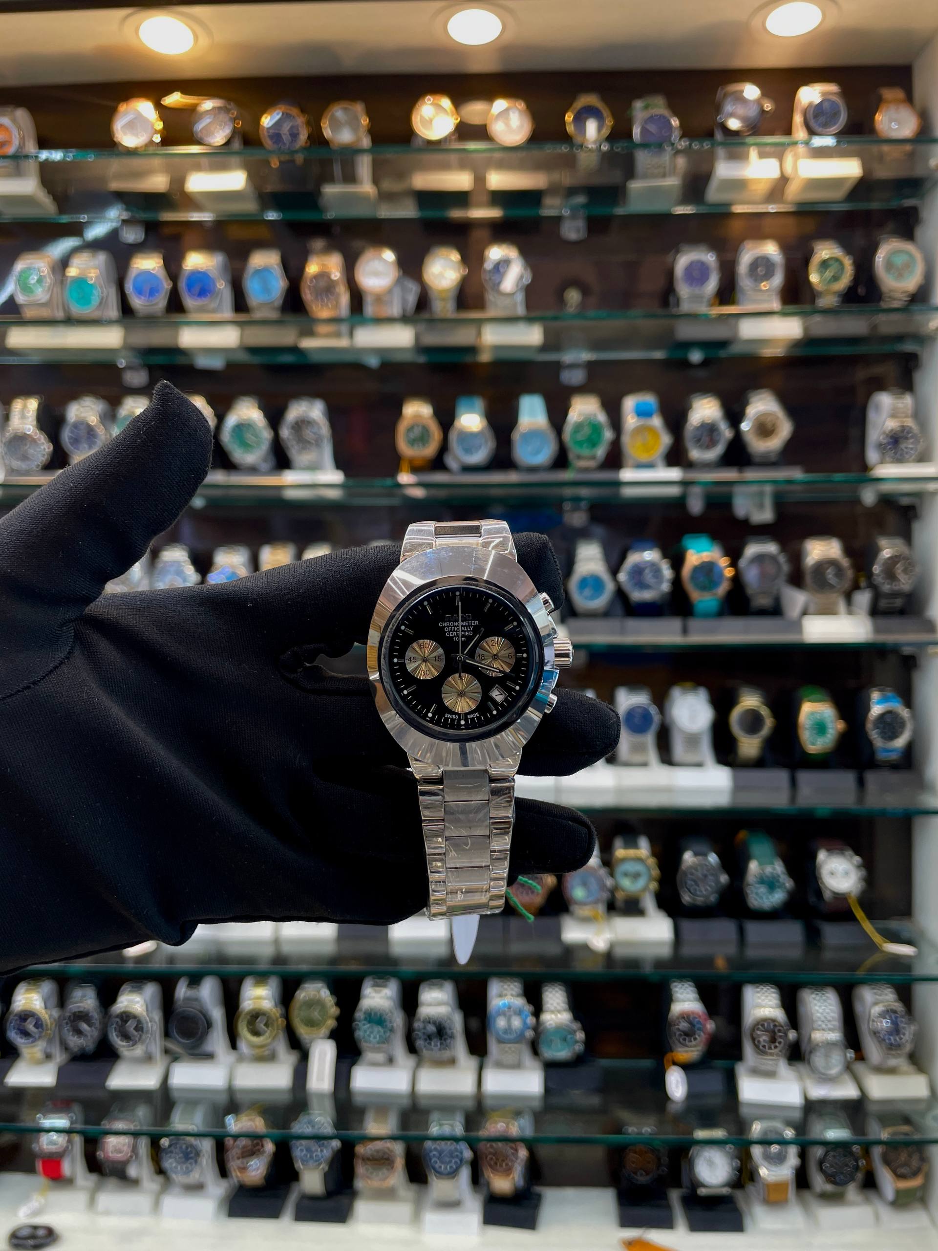 RADO 100M CHRONOGRAPH NOW IN MASTER PIECE 🤩 BLACK 🖤 BLACK 🖤 DIAL 🤩 CHRONOGRAPH WORKING ✅ DATE INDICATOR ☑️SILVER 🥈 STAINLESS BODY & CHAIN ⛓️ ✨ QUARTZ