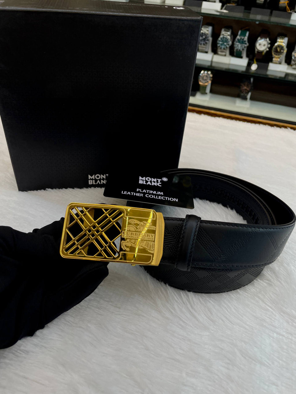 BURBERRY TEXTURE BUCKLE BLACK LEATHER BELT IN MASTER PIECE 🤩