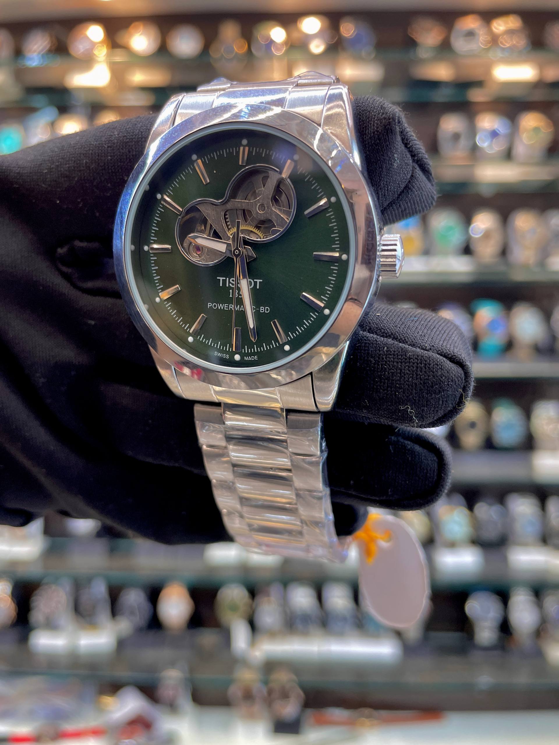 TISSOT POWERMATIC 80 NOW IN AUTOMATIC ⚙️ GREEN 💚 SILVER 🥈 STAINLESS BODY & CHAIN ⛓️