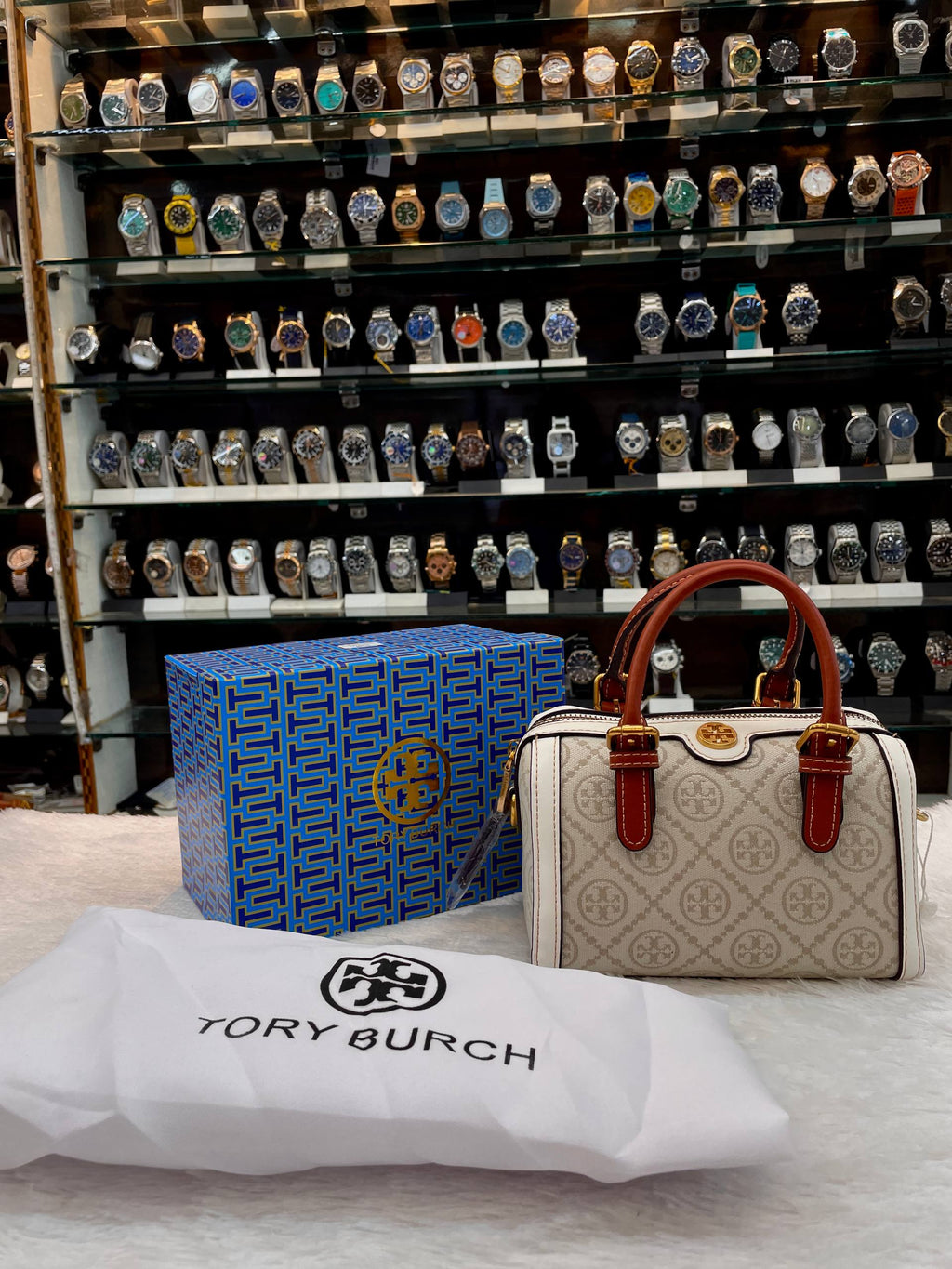 TORY BURCH T MONOGRAM PETITE BARREL BAG IN CREAM