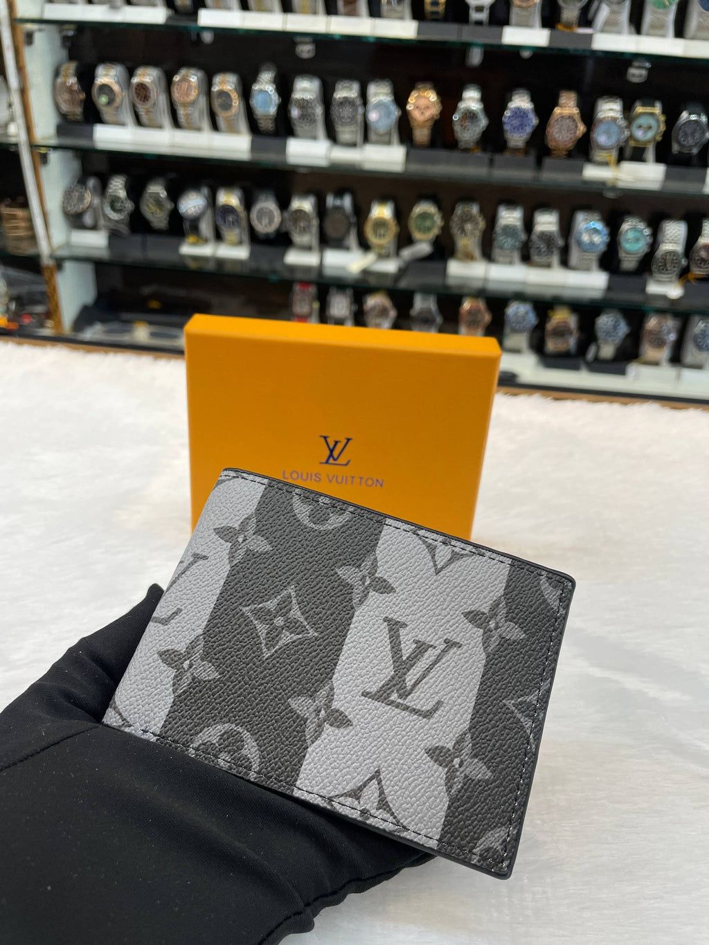 LOUIS VUITTON LV MONOGRAM ECLIPSE (GREY AND BLACK MONOGRAM) IN HEAVY QUALITY 💯