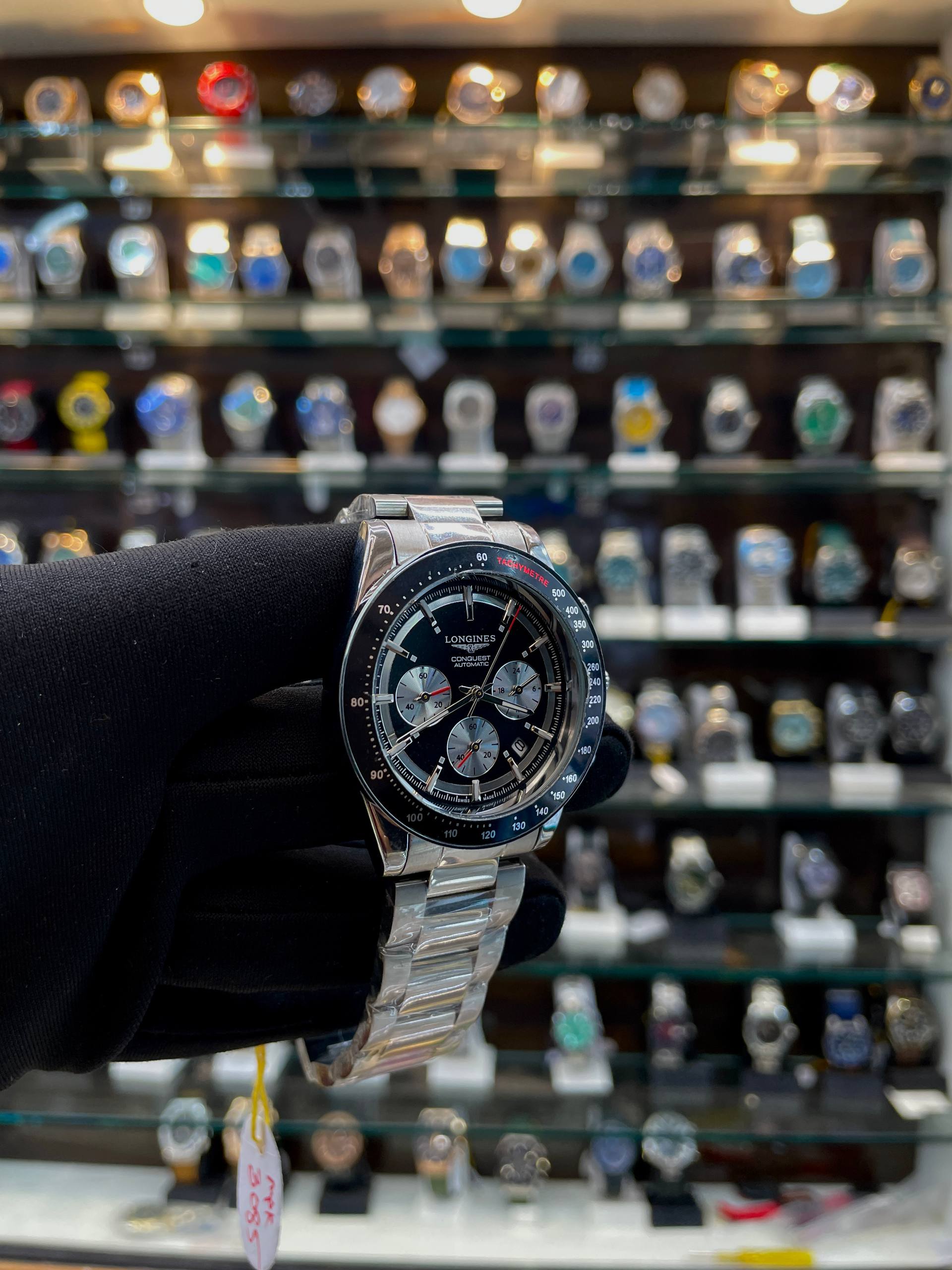 LONGINES CONQUEST CHRONOGRAPH UNDER BUDGET FOR MENS  BLACK 🖤