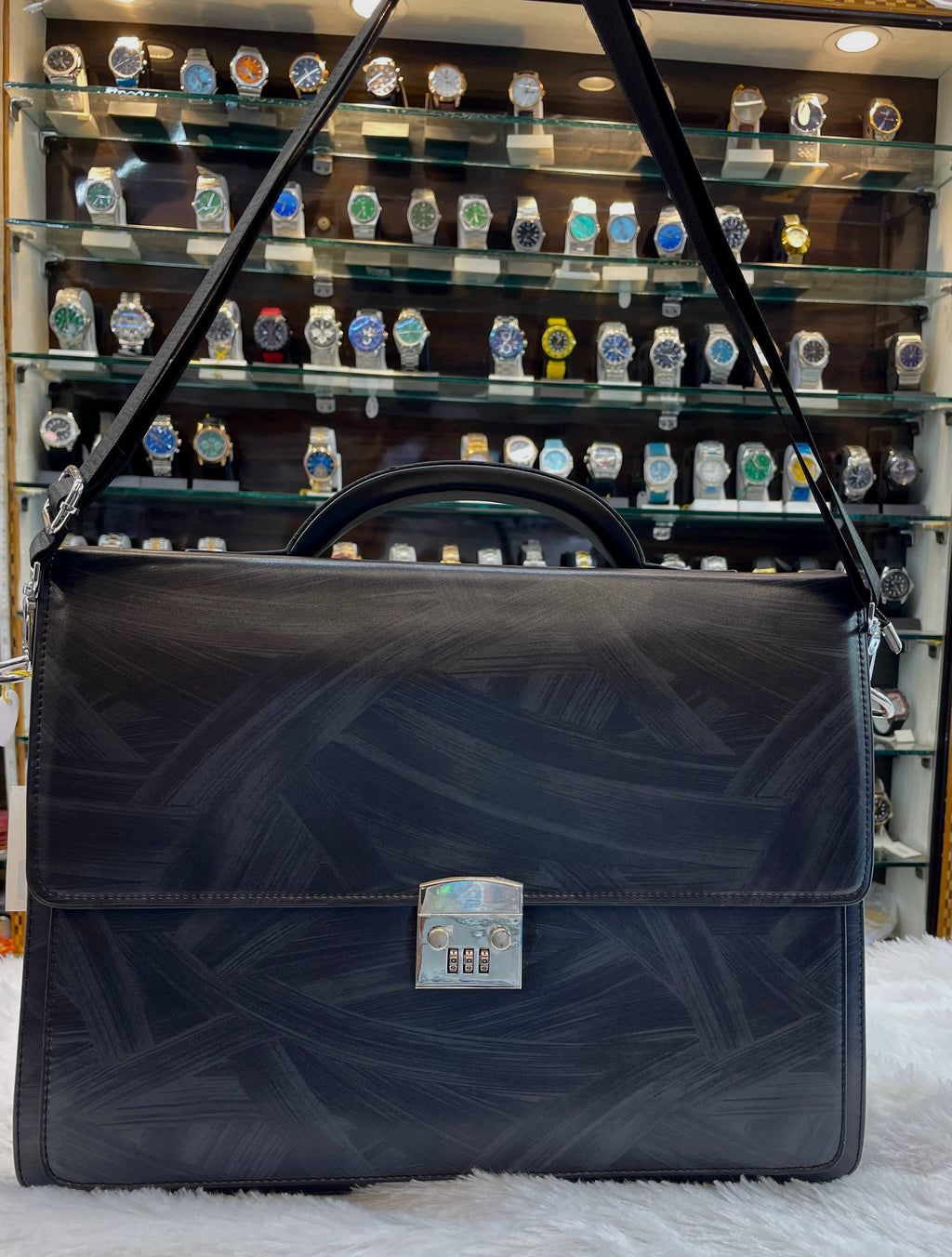 PREMIUM QUALITY LAPTOP BAG WITH NUMBER LOCK 🔐 🔢