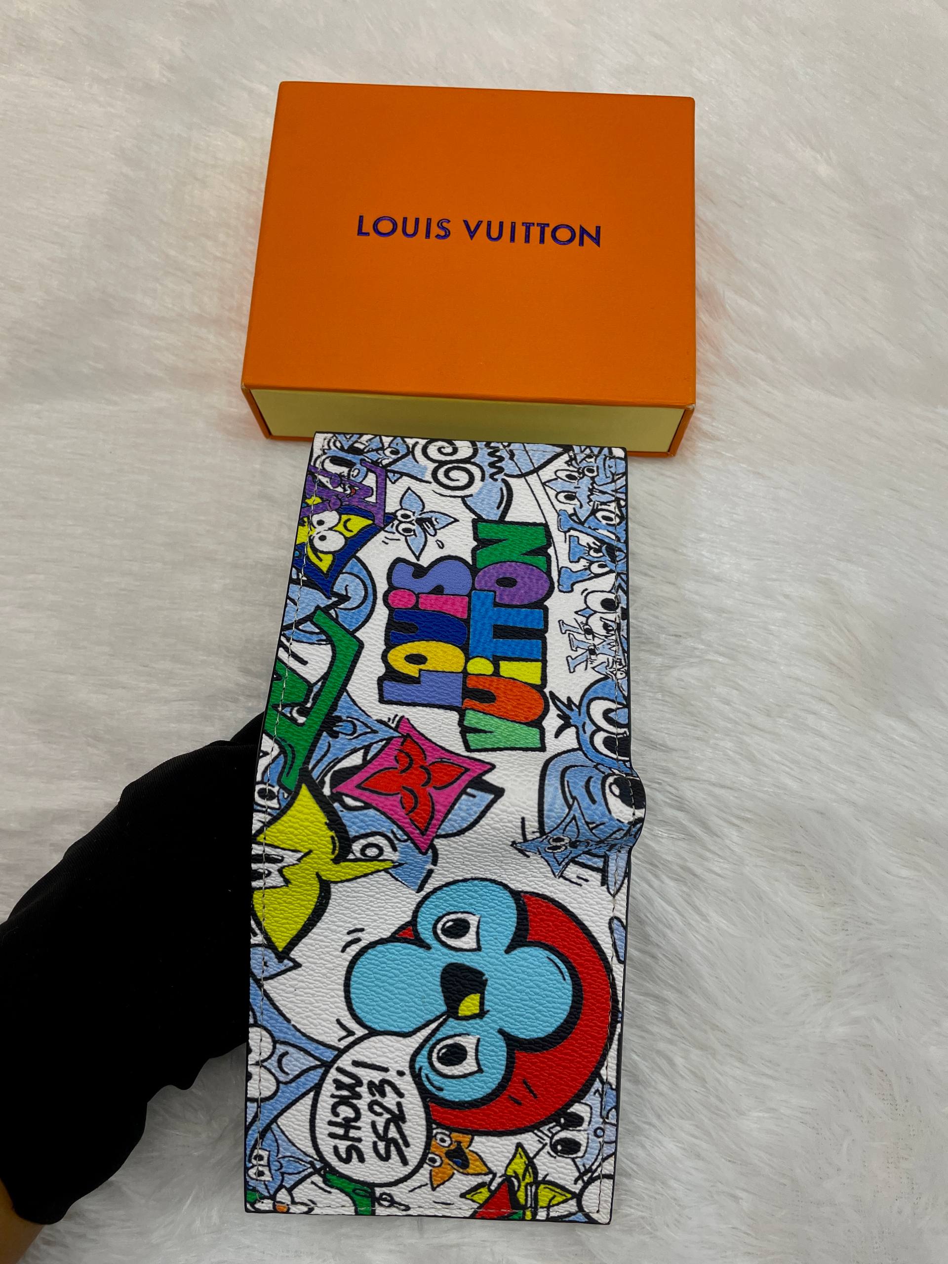 LOUIS VUITTON LV COMIC PATTERN WALLET