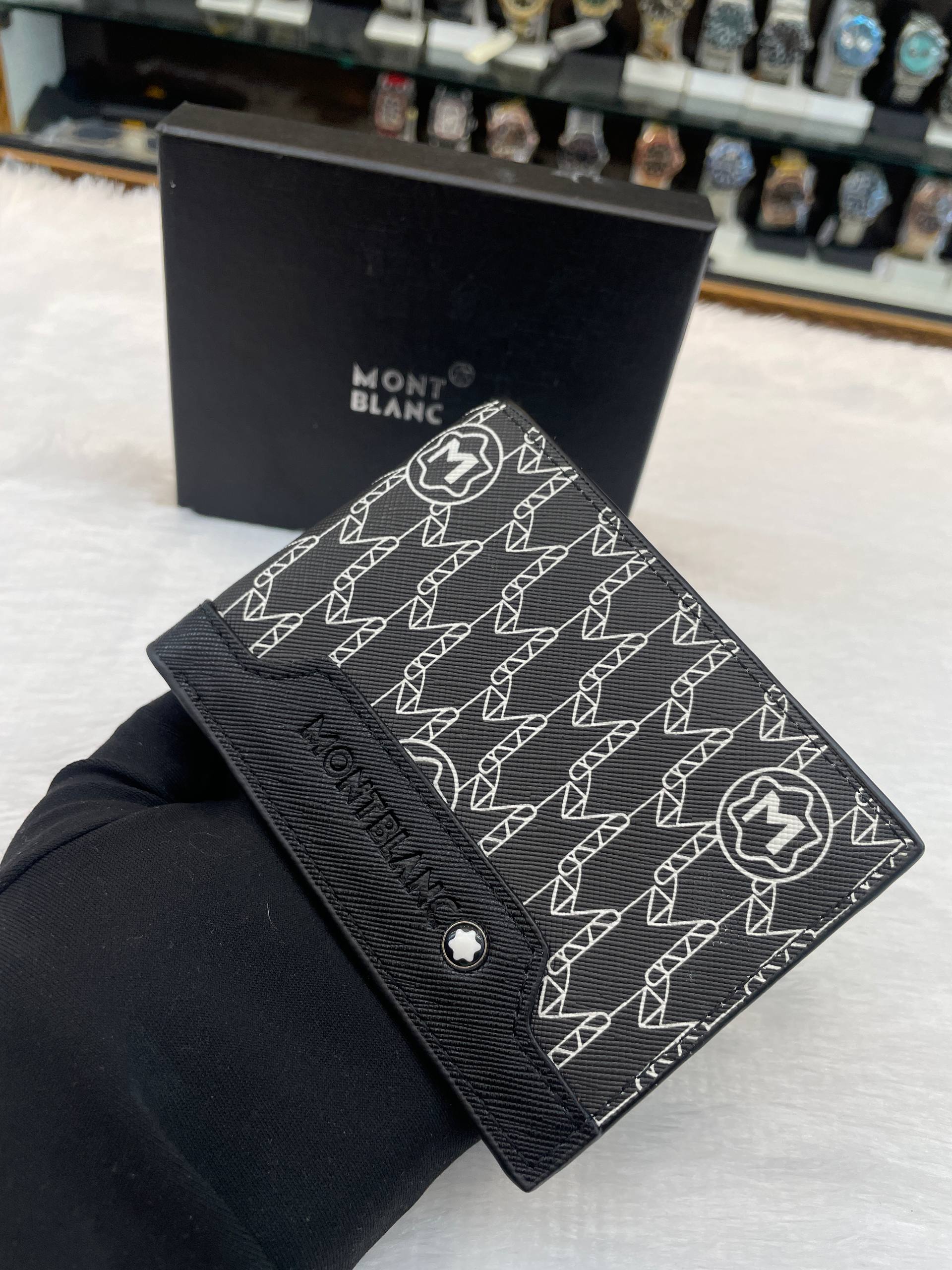 MONT BLANC FROM M_GRAM WALLET BLACK 🖤 TEXTURE IN HEAVY QUALITY 💯