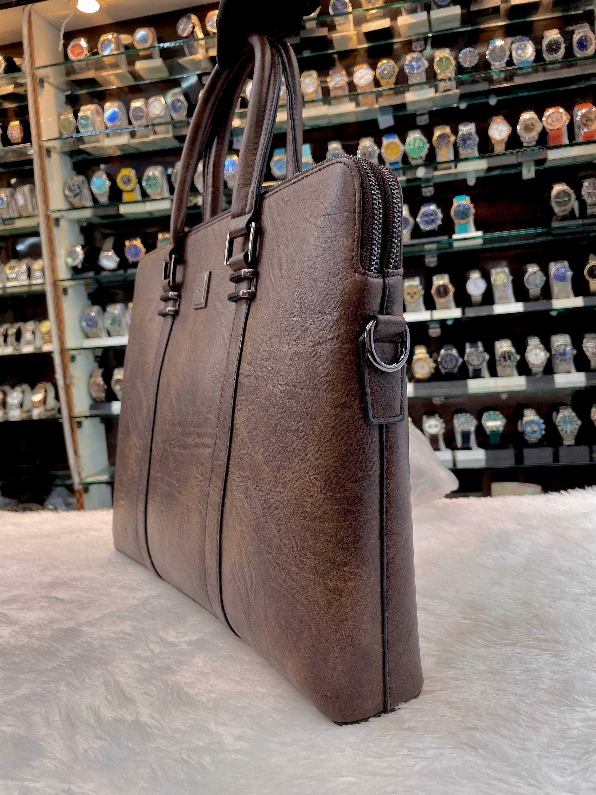 HUGO BOSS BROWN 🤎 TEXTURE LAPTOP BAG IN HEAVY QUALITY 💯