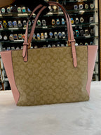 COACH MOLLIE TOTE IN SIGNATURE CANVAS WITH PINK 🩷 LEATHER MASTER PIECE 🤩 BABY PINK 🩷 X BROWN 🟤 CANVAS PRINT 🐾
