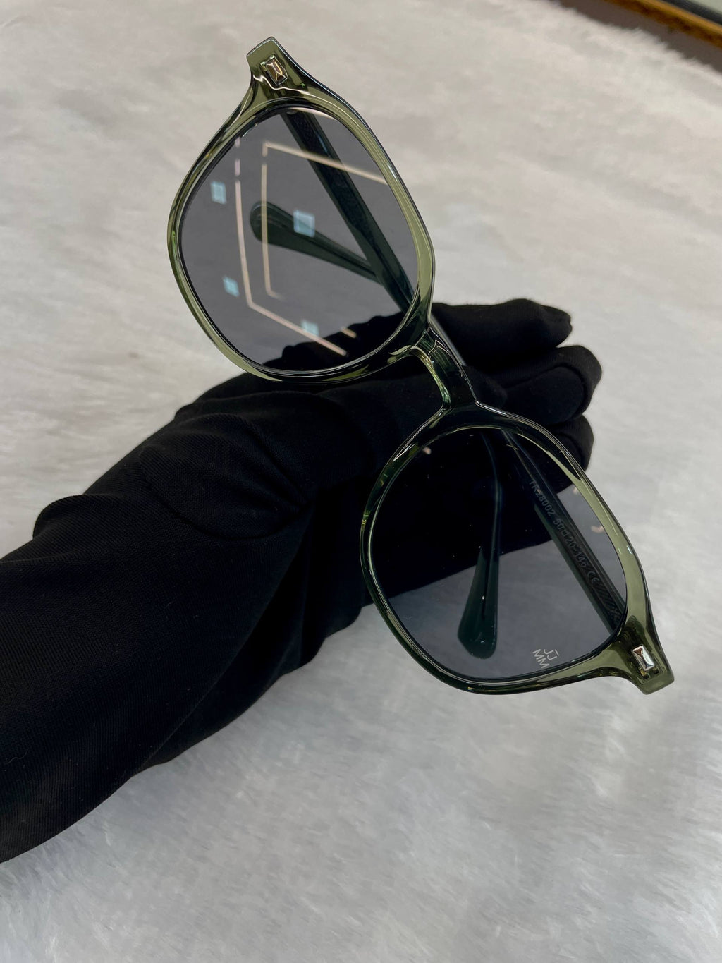 JJ MM GREEN TRANSPARENT FRAME IN HEAVY QUALITY 💯