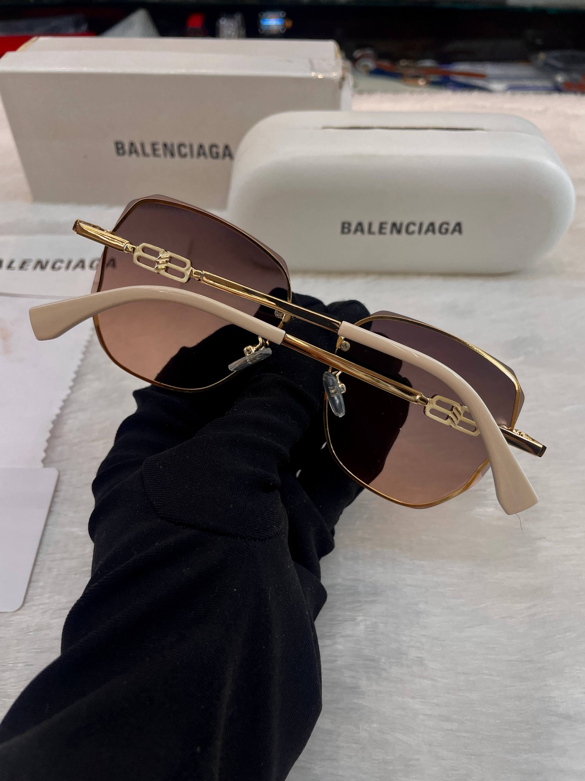 BALENCIAGA RIMLESS SUNGLASSES 🕶️ FOR GIRLS 🤩