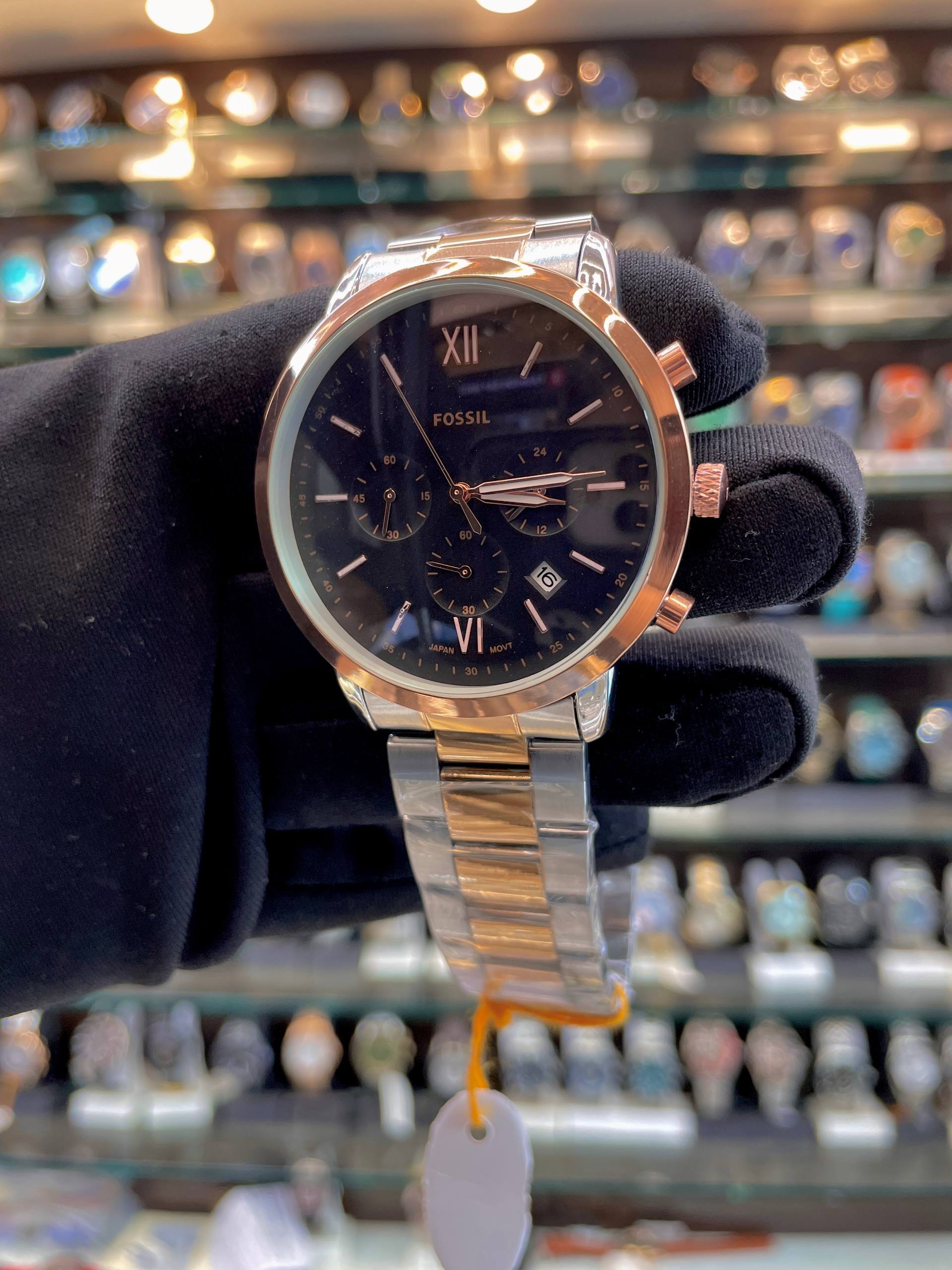 FOSSIL NOW IN CHRONO FOR MENS CASUAL WEAR IN CHAIN ⛓️