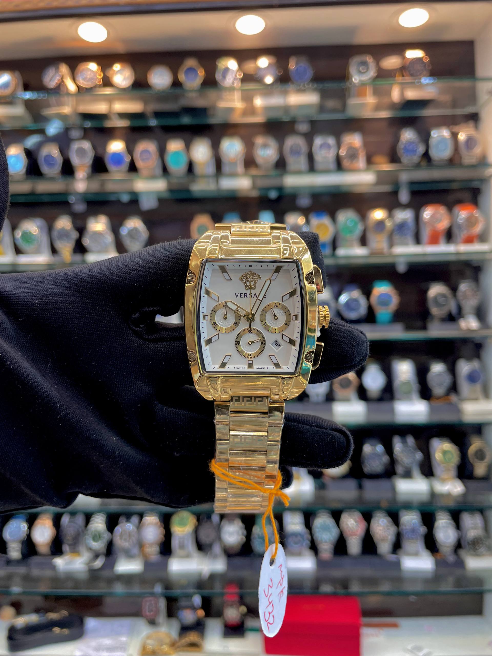 VERSACE CHRONOGRAPH FOR MENS IN GOLD 🥇