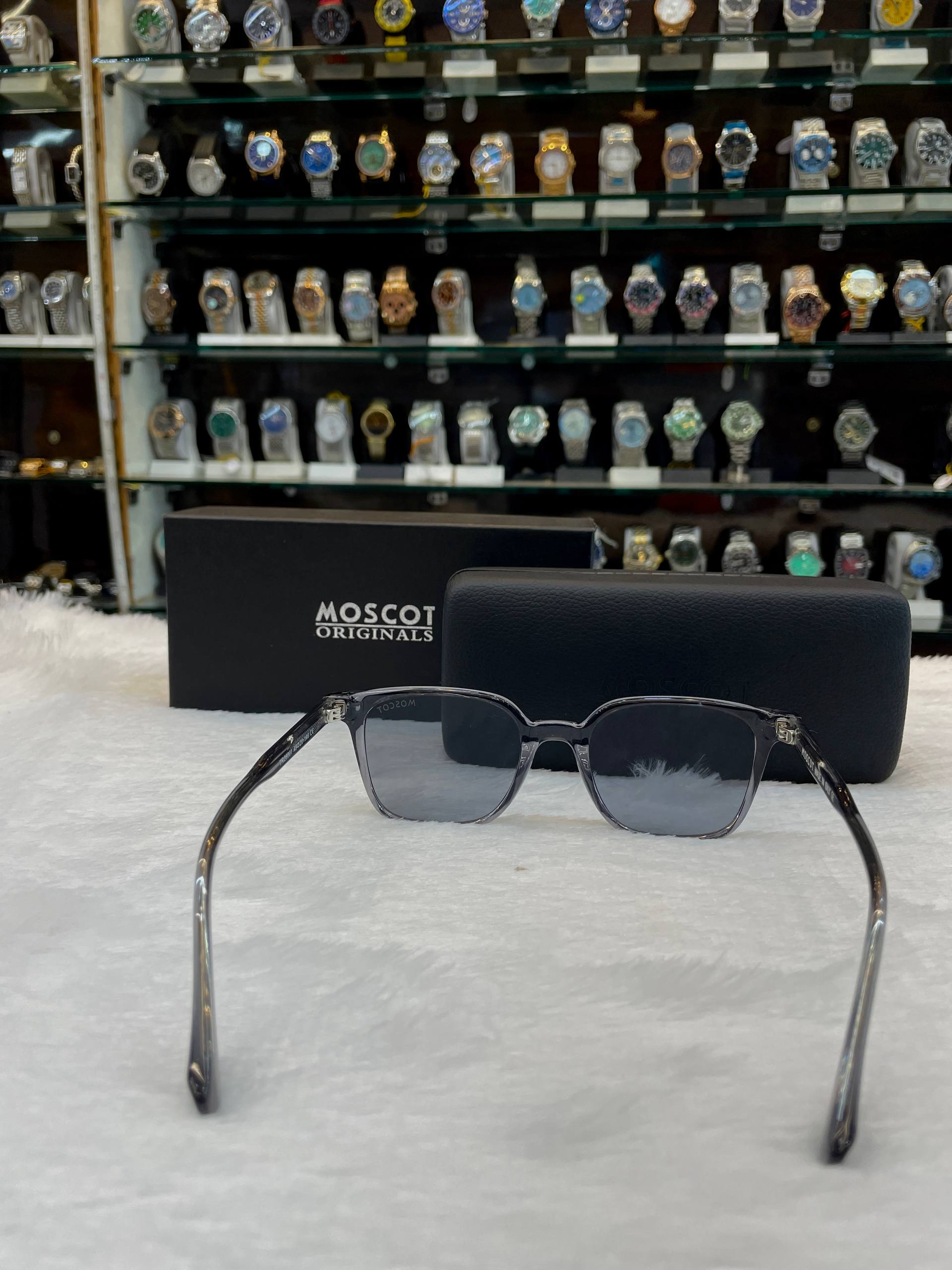 MOSCOT GREY 🩶 TRANSPARENT FRAME IN HEAVY QUALITY 💯
