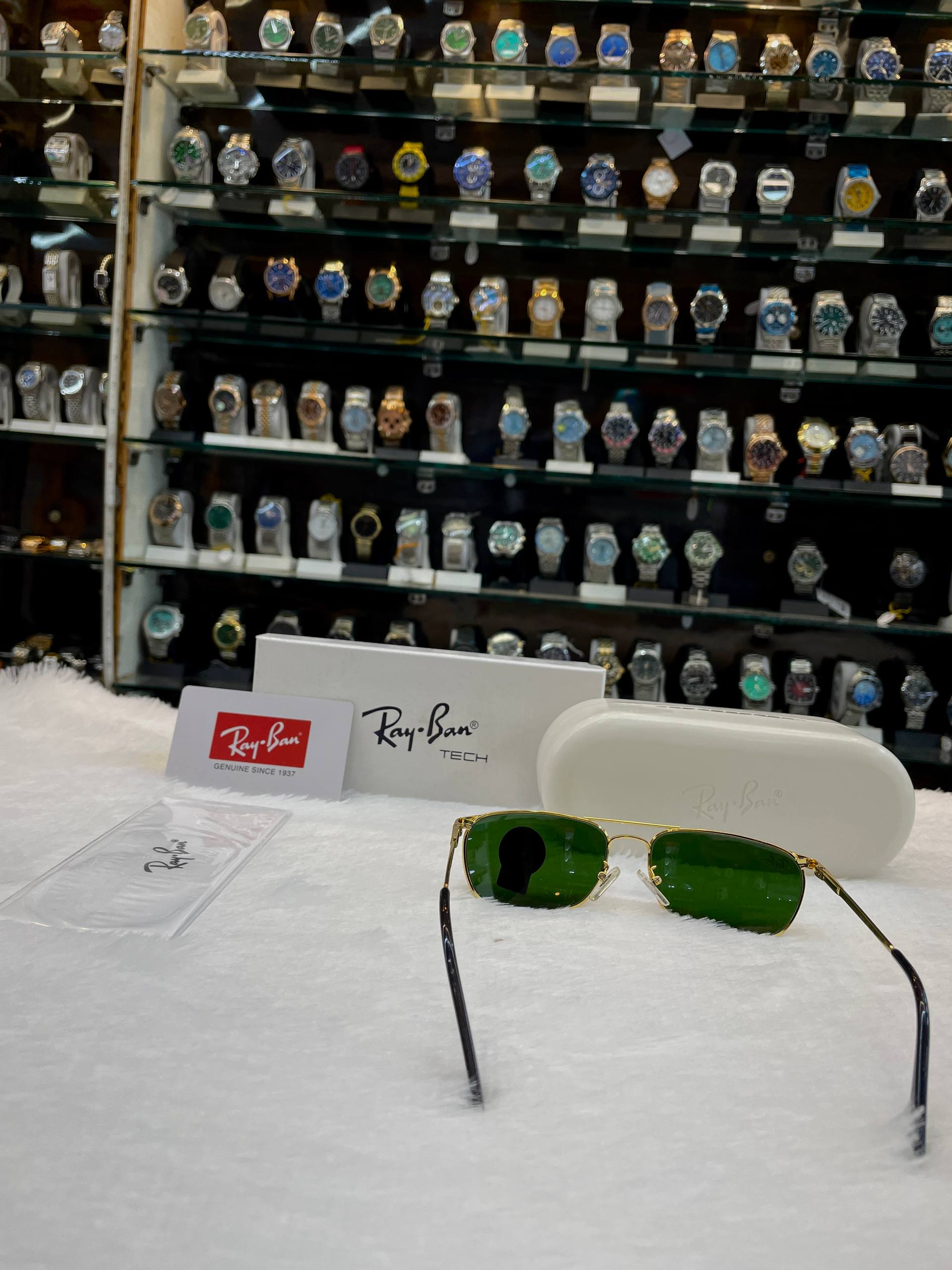 RAYBAN VINTAGE GLASSES 😉 IN HEAVY QUALITY 💯