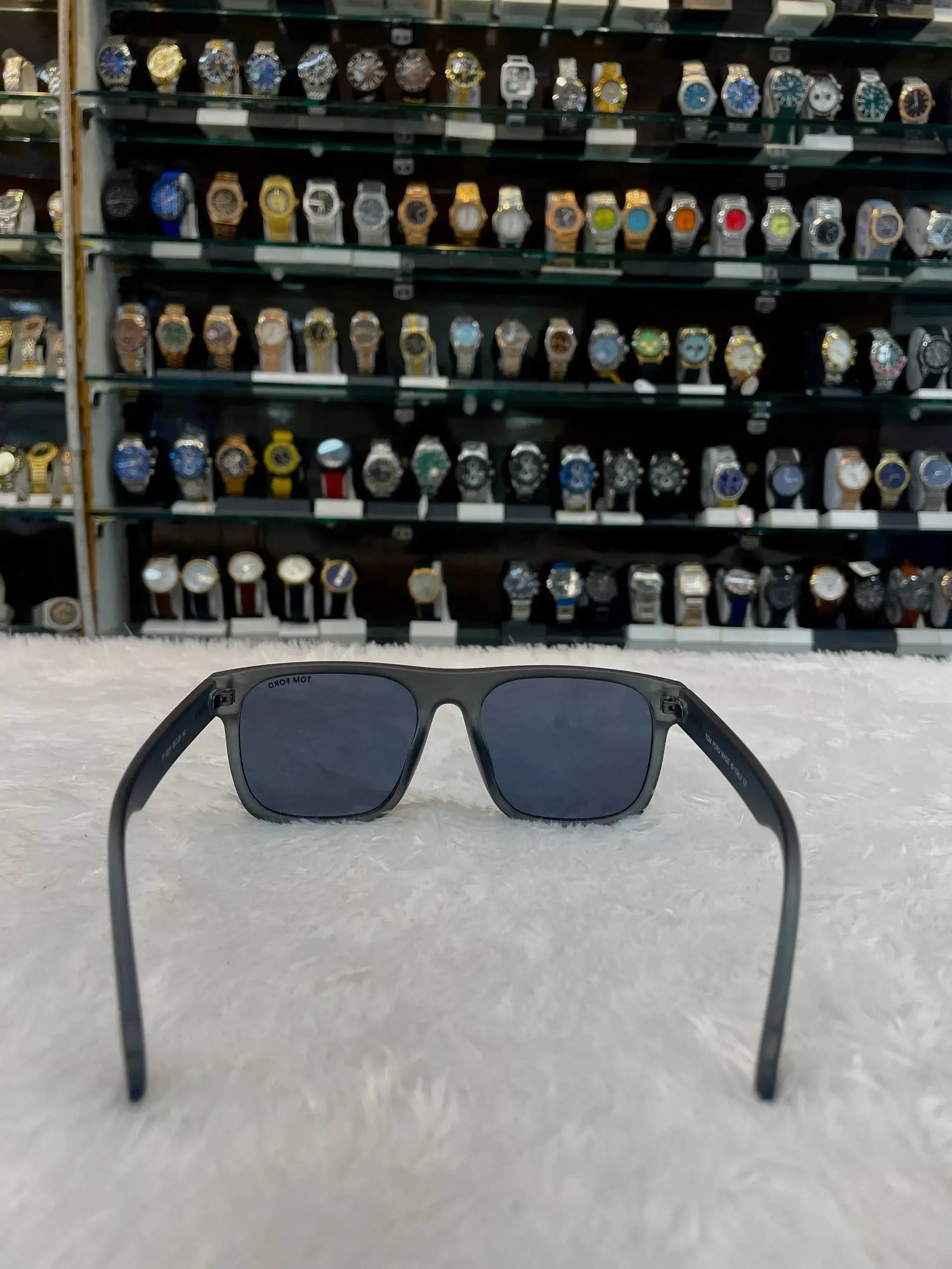 Tomford  wayfarer for mens in master piece