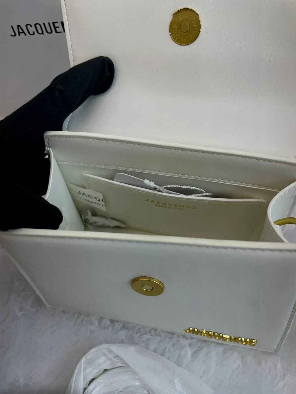 Jacquemus in premium sling bag small size