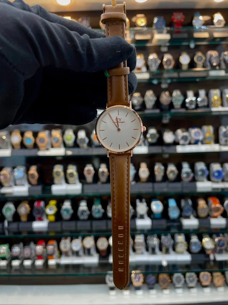 Daniel Wellington (dw) for girls in brown leather
