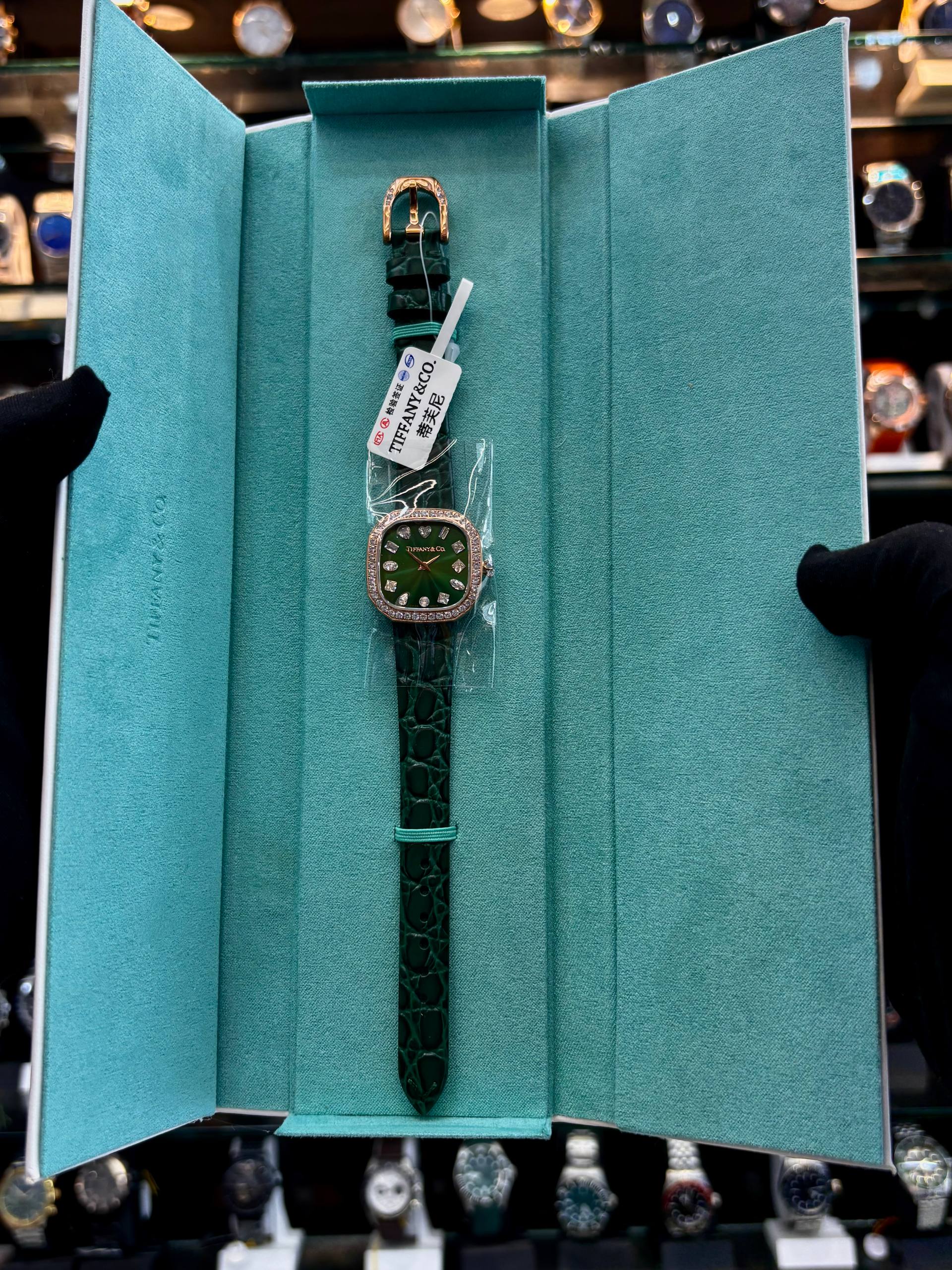 Tiffany Eternity green 28mm cushion-shaped diamond watch