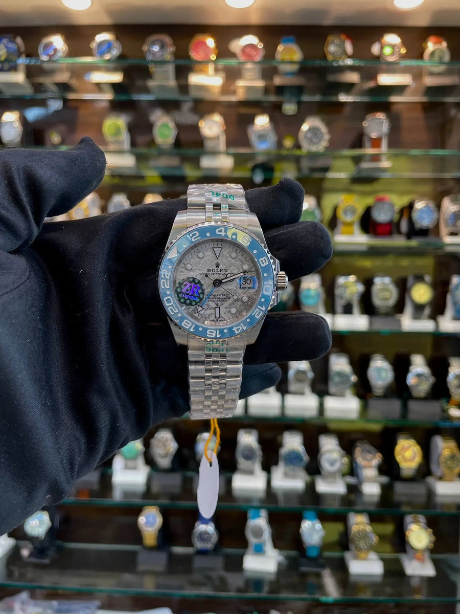Rolex gmt master 2 in master piece grey texture dial