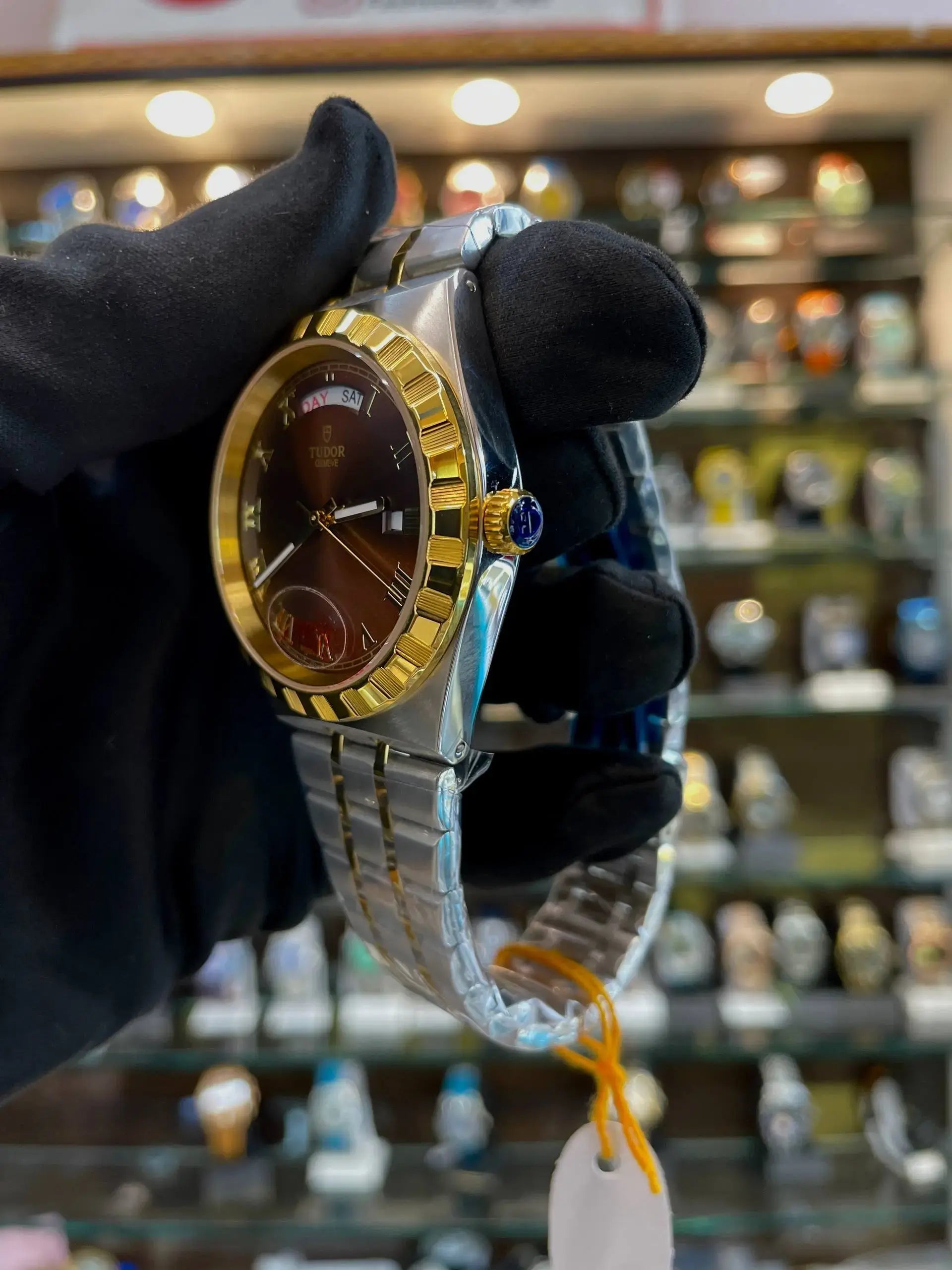 Tudor royal in master for mens brown dial