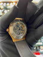 Hublot skeleton in diamond on body in master