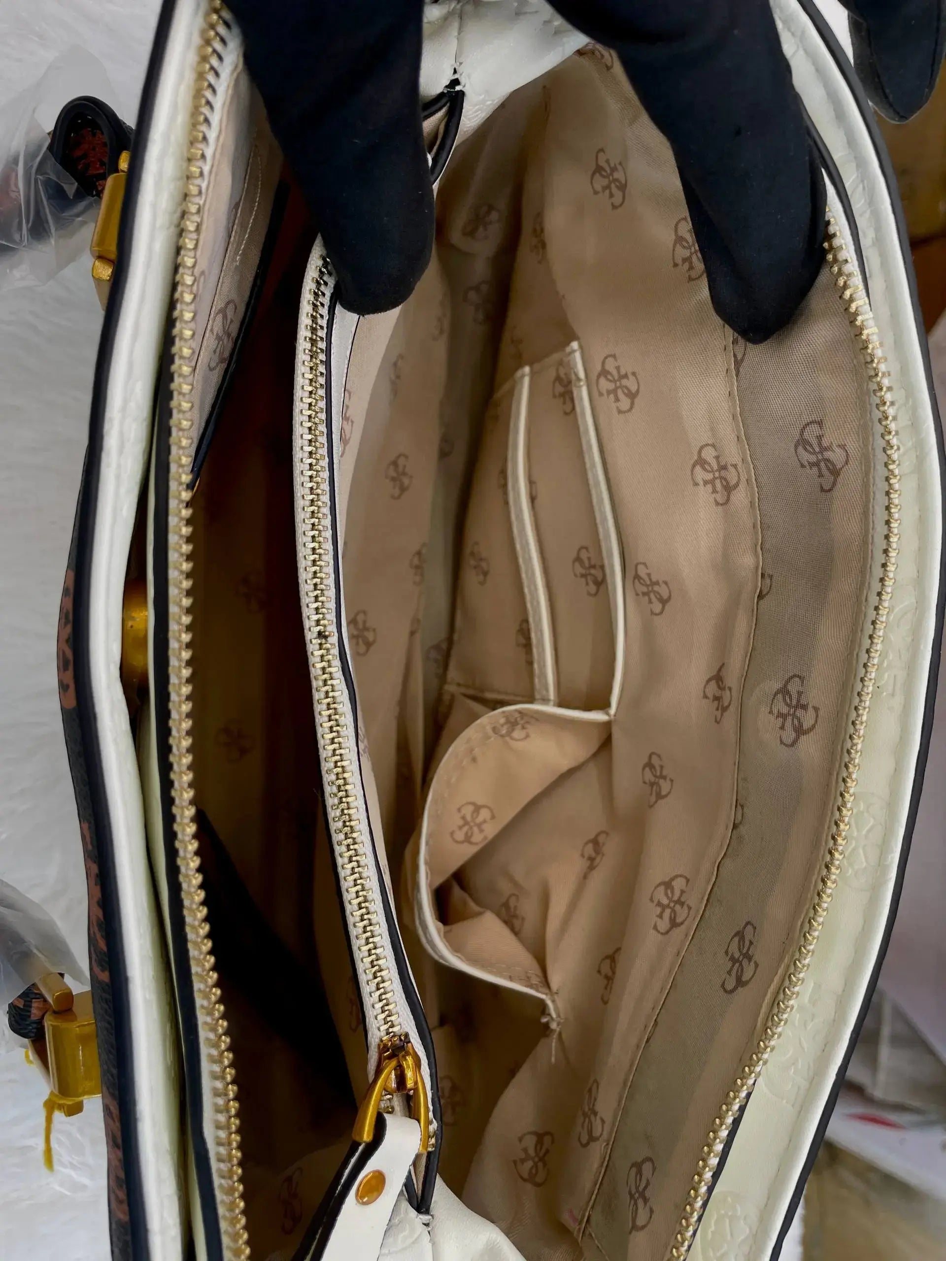 Guess sling bag for girls white