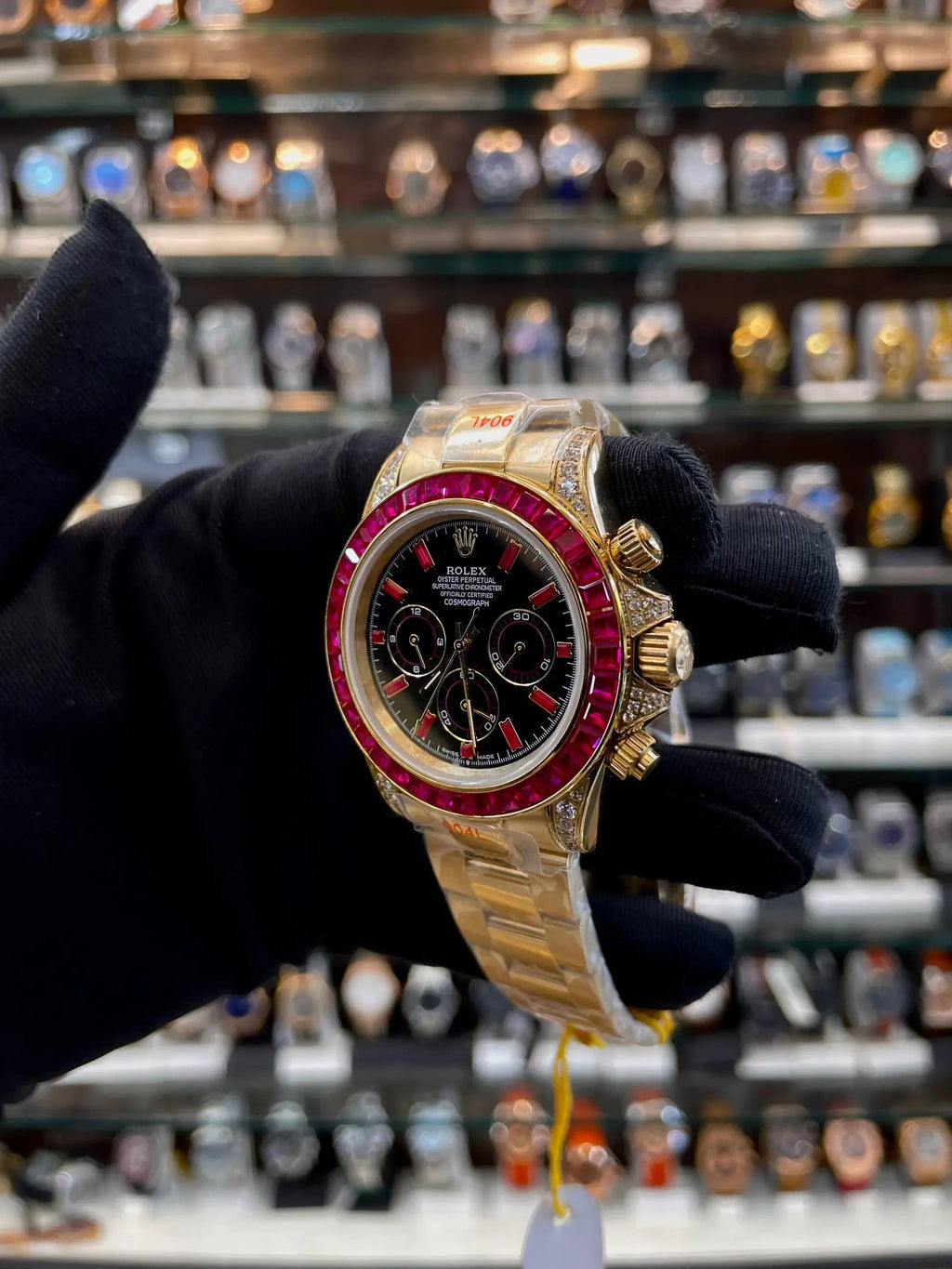 Rolex daytona  ruby-setbezel in master piece for mens