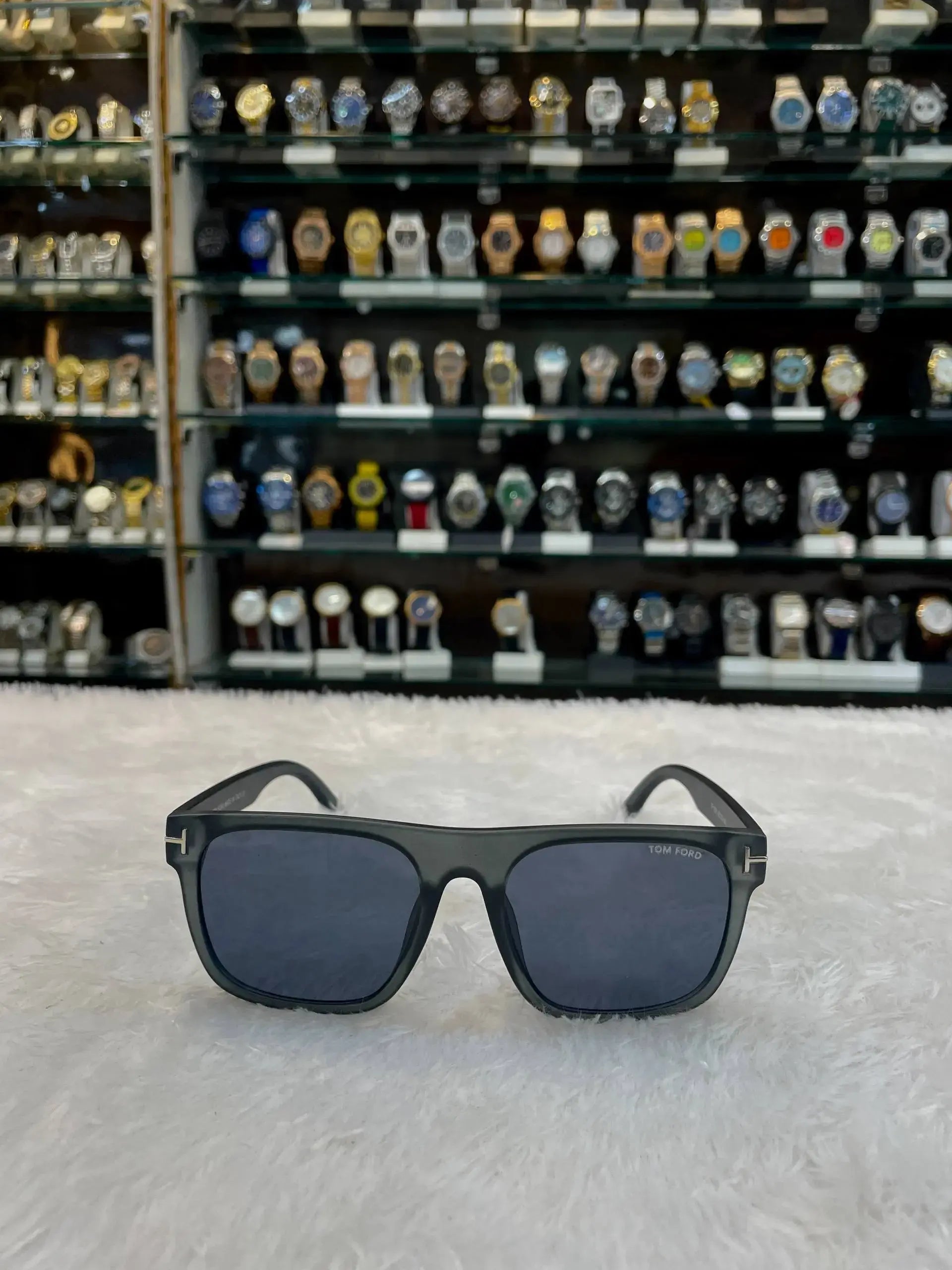 Tomford  wayfarer for mens in master piece