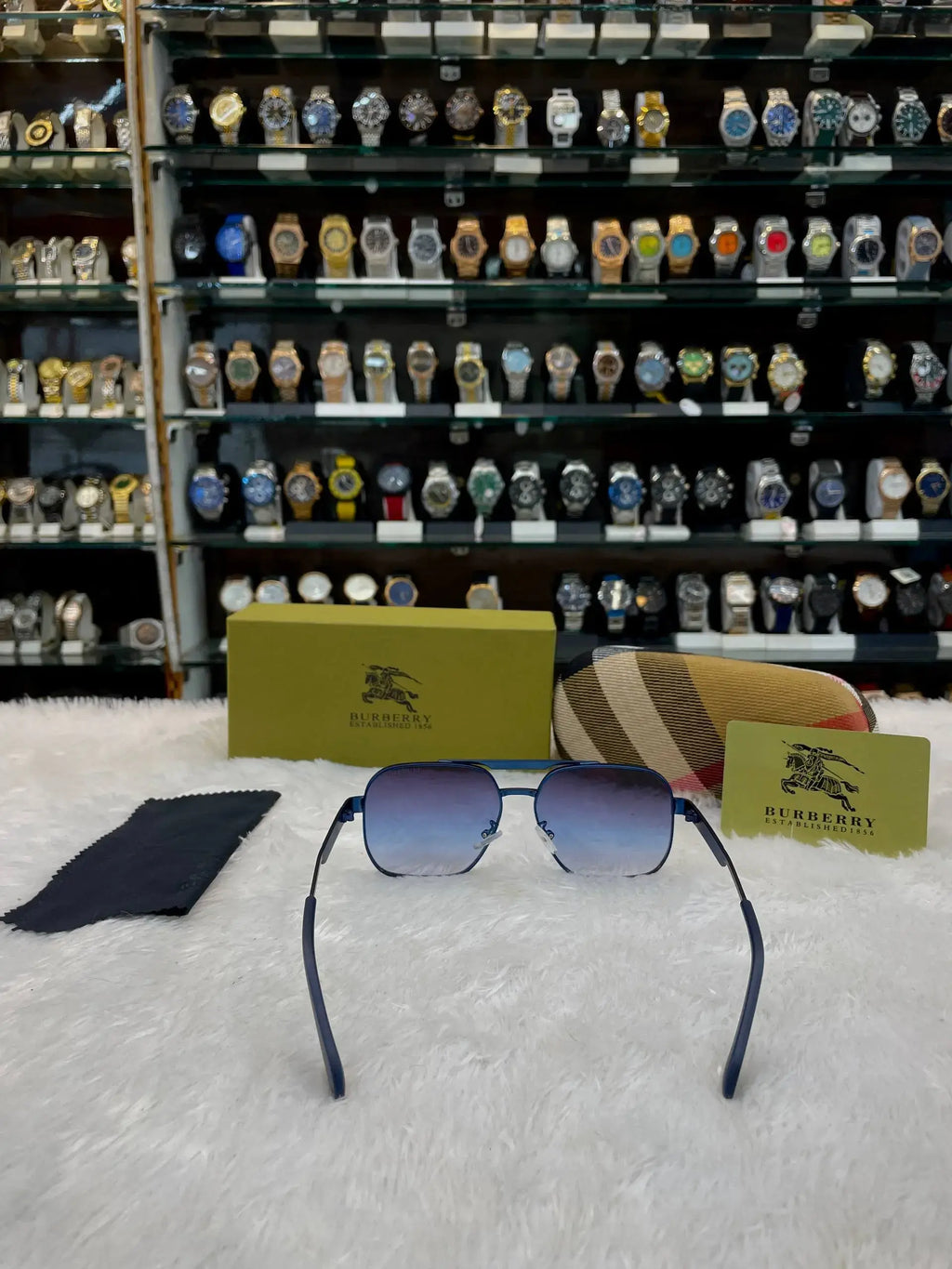 Burberry now in master piece for mens blue