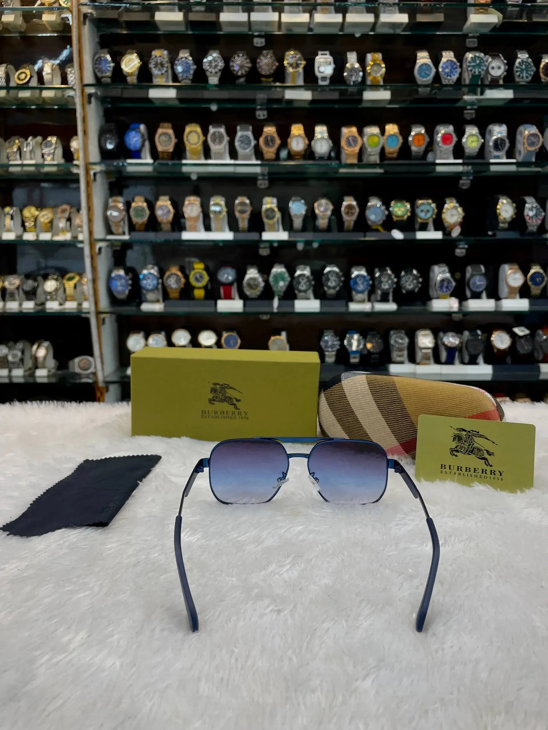 Burberry now in master piece for mens blue