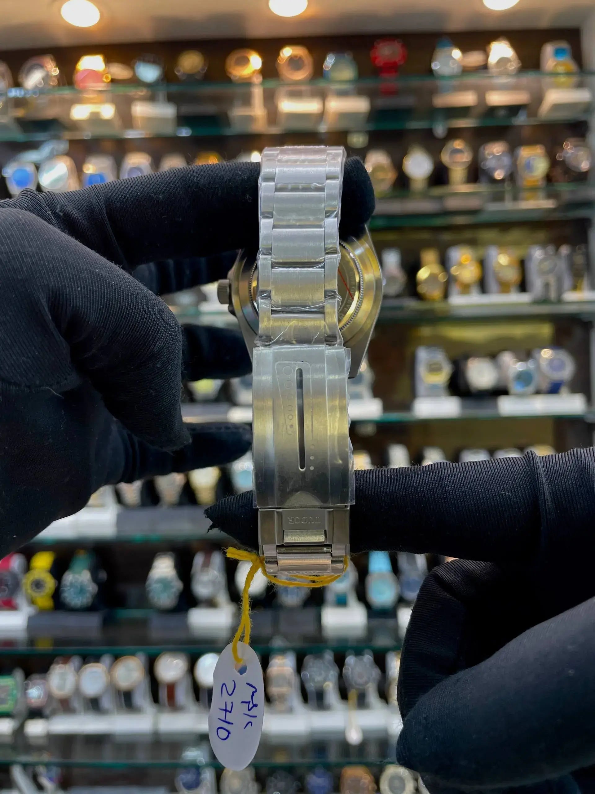 Tudor pelados now in master piece