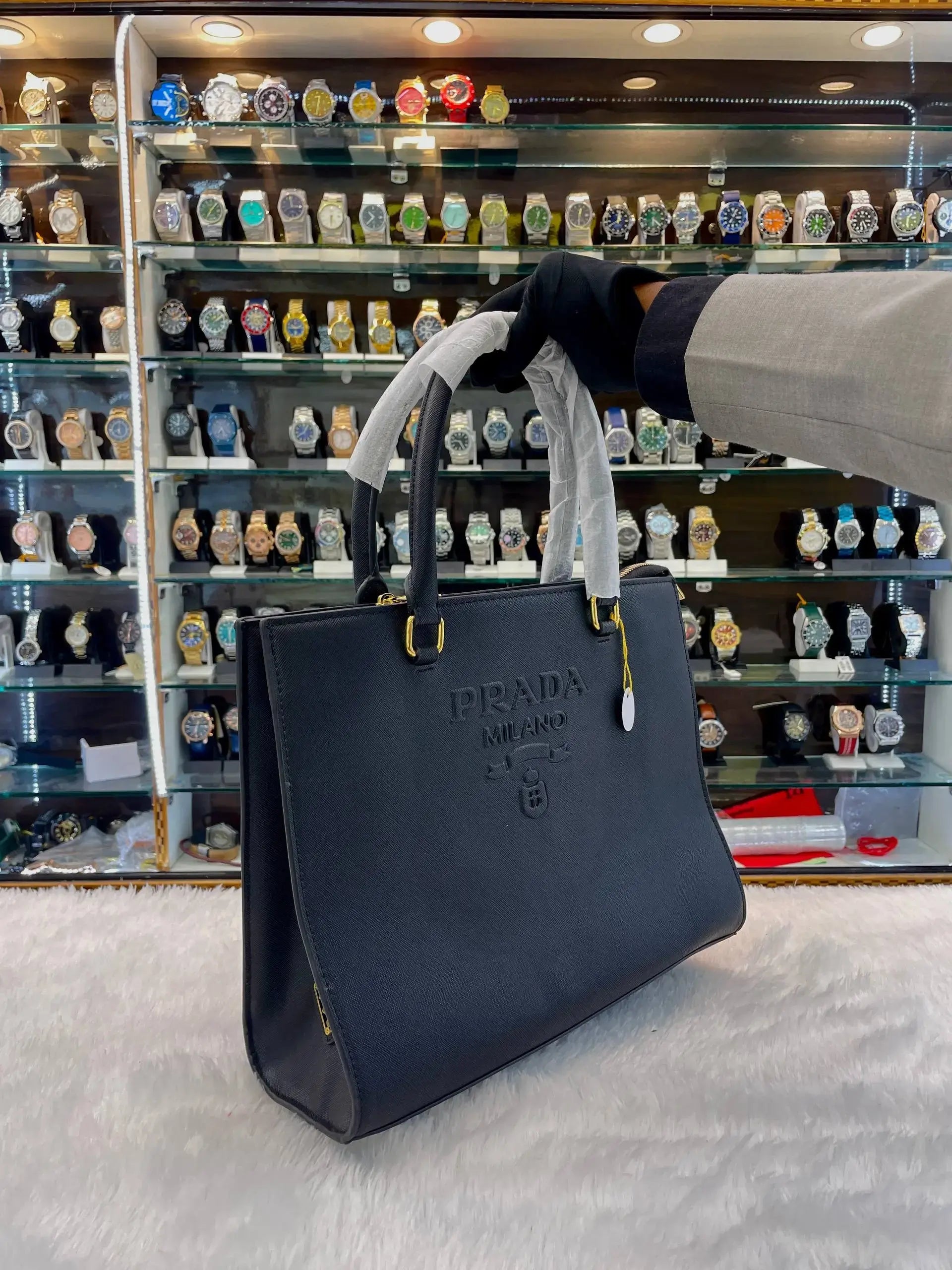 Prada full black hand bag for girls with pouch