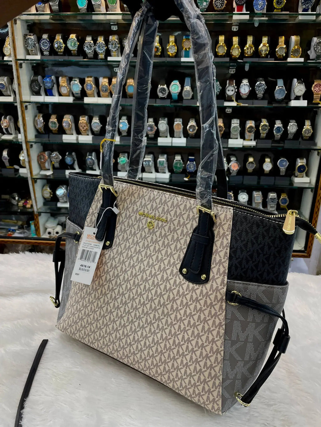Michael Kors (mk) 3pc set multi voyager colour block Tote bag